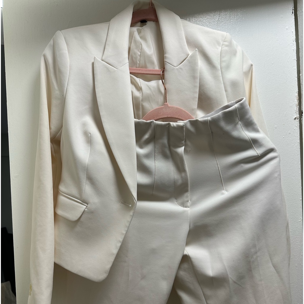 Women’s Express Full Suit